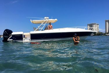 36' Intrepid 2002 Yacht For Sale